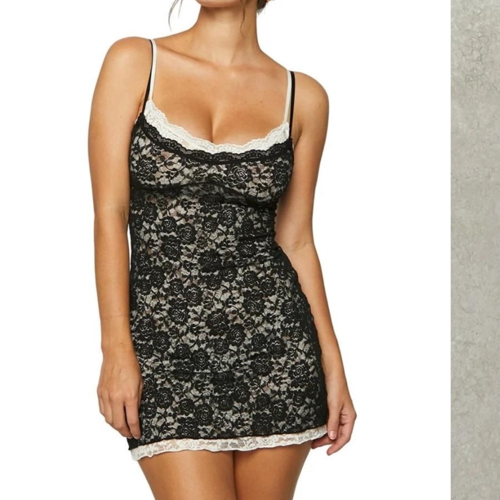 Beginning boutique Lace dress